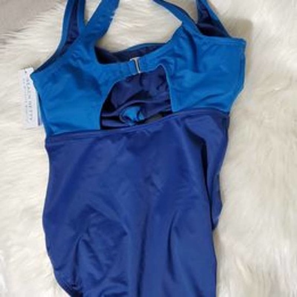 NWT SMALL Women's Two Tone Slimming Tummy Control Swimsuit - Picture 4 of 7